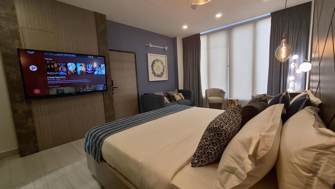The Pool Labone Aparthotel Accra Luaran gambar