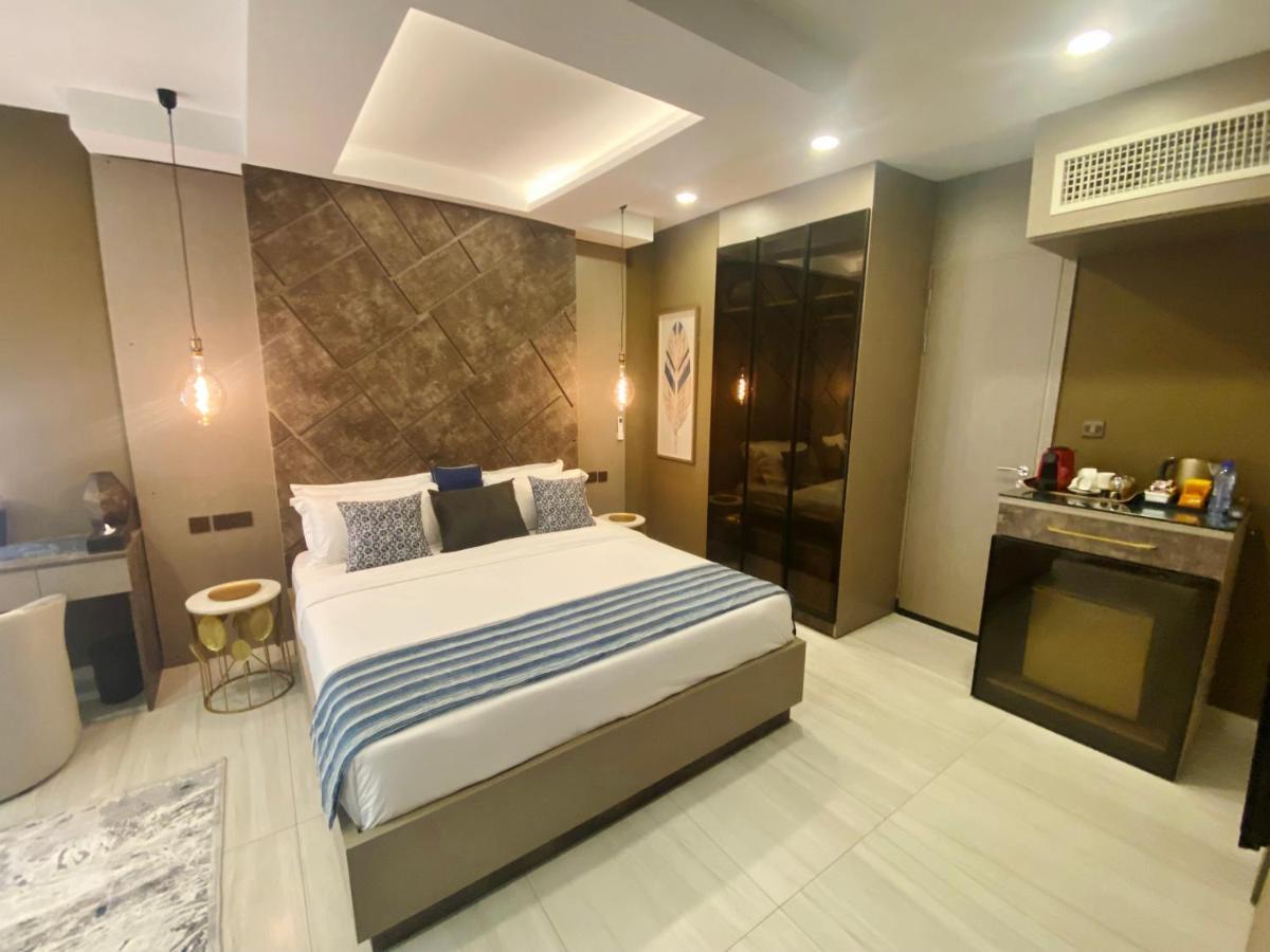 The Pool Labone Aparthotel Accra Luaran gambar
